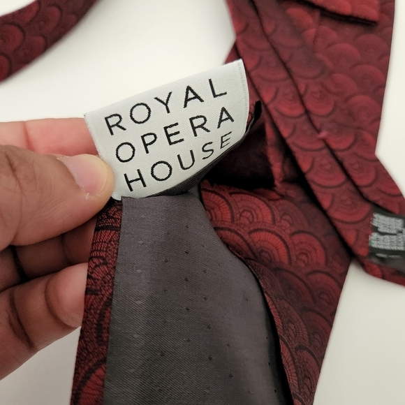 Royal Opera House Silk Tie - Picture 3 of 9